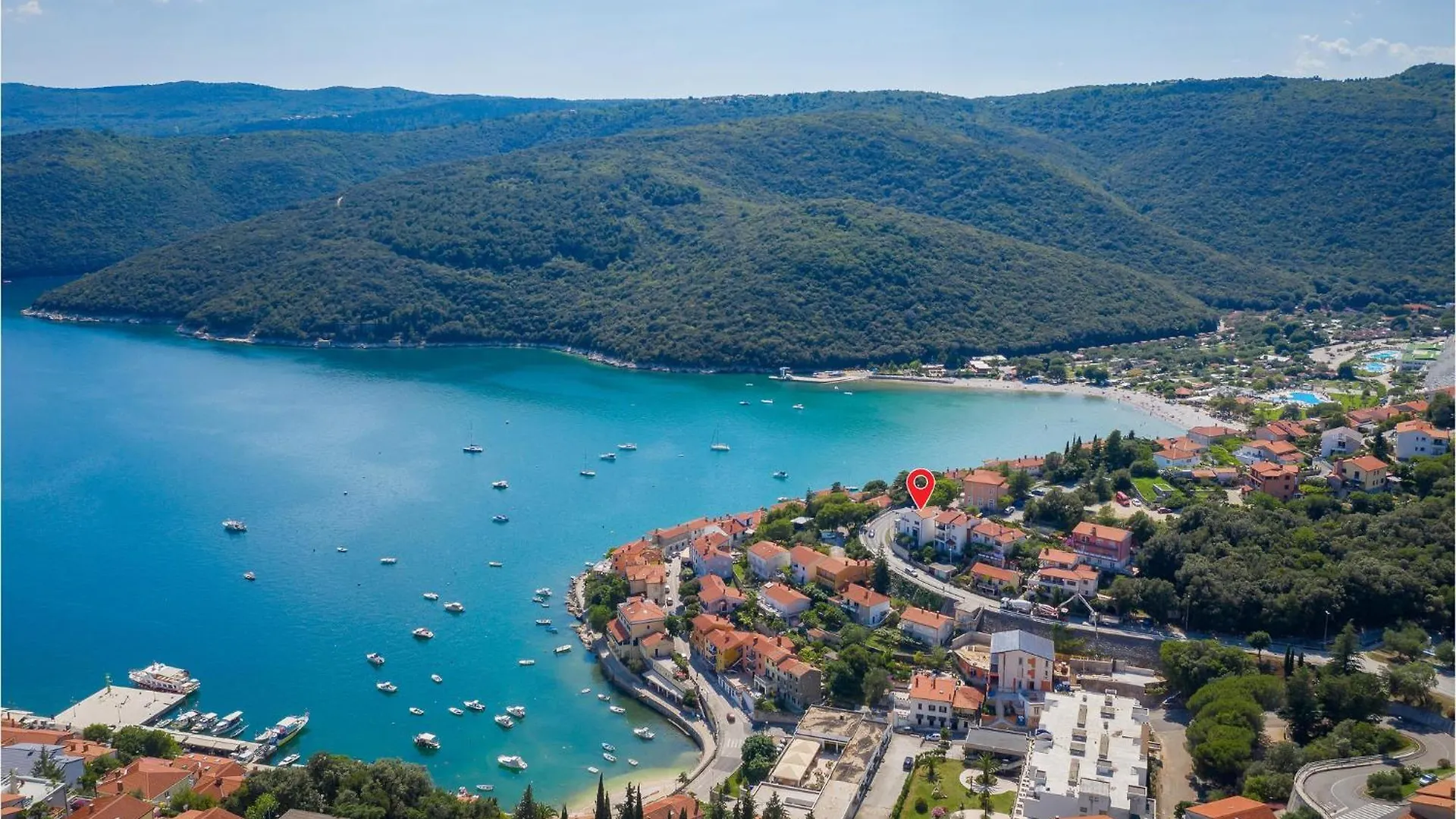 Gorgeous Apartment In Rabac With Wifi 0*,